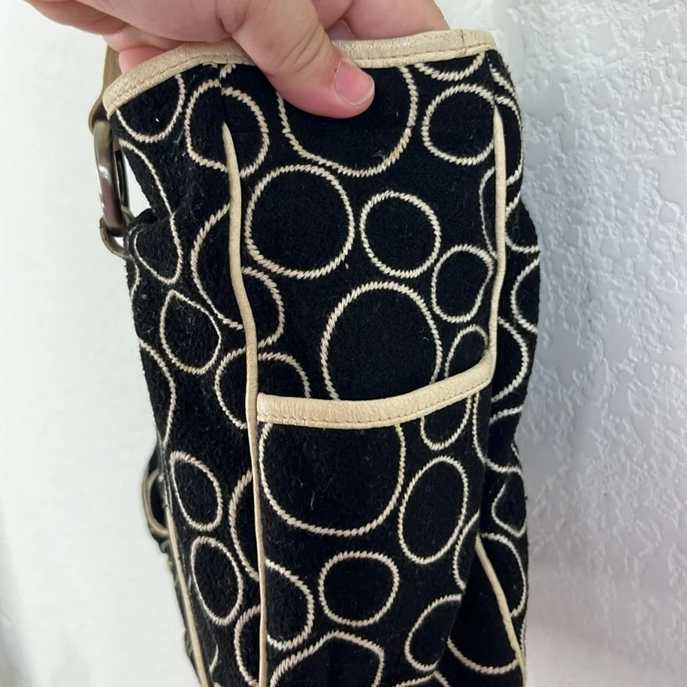 Tumi Wool Graphic VTG Circle Shoulder Tote Bag - Picture 6 of 10